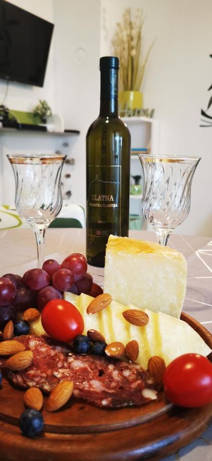 Apartmani Marija 콜란 외부 사진