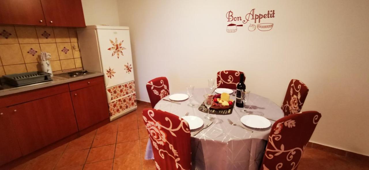 Apartmani Marija 콜란 외부 사진